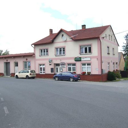 Hostinec Na Navsi Javorník Dış mekan fotoğraf