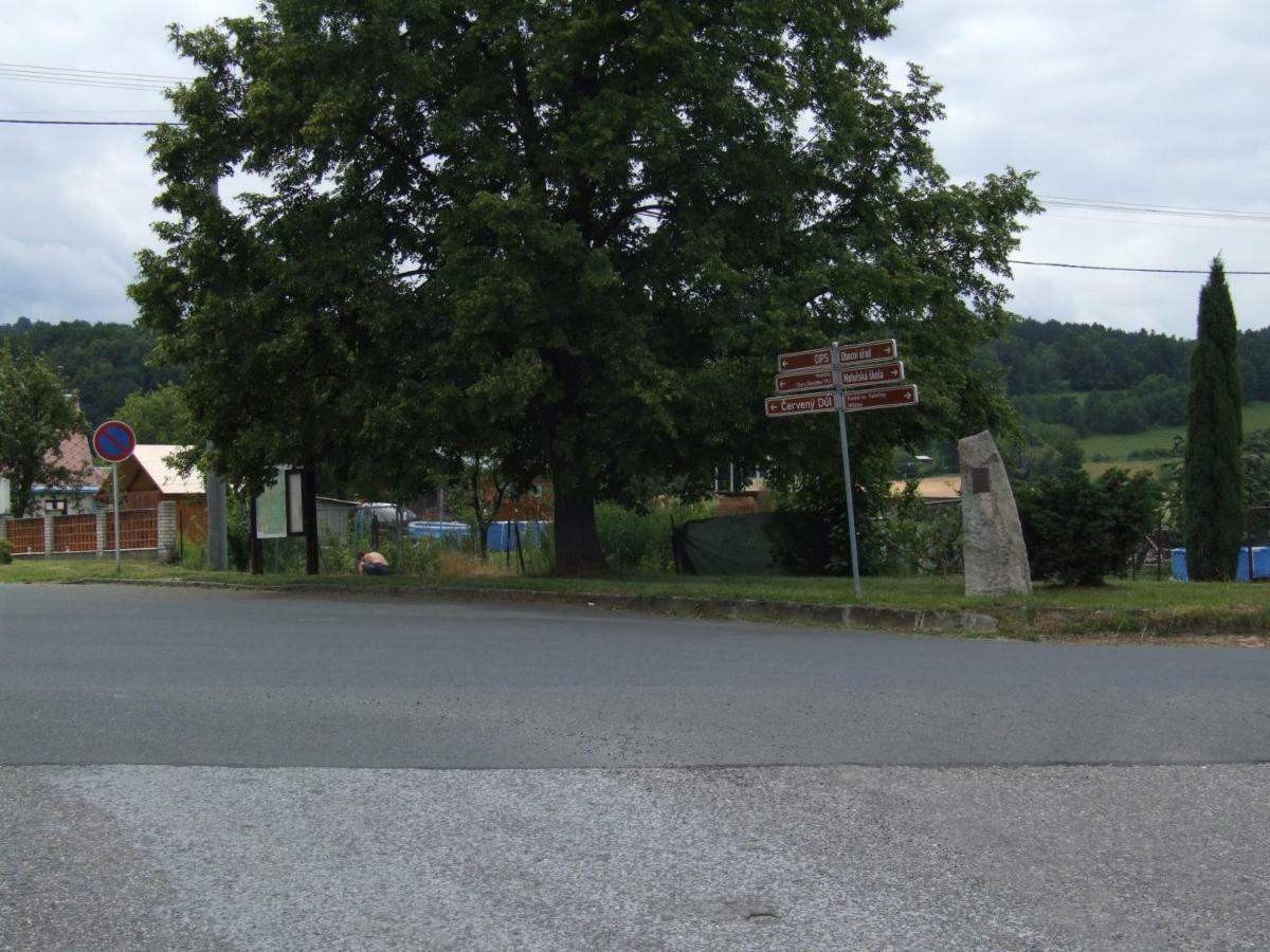Hostinec Na Navsi Javorník Dış mekan fotoğraf